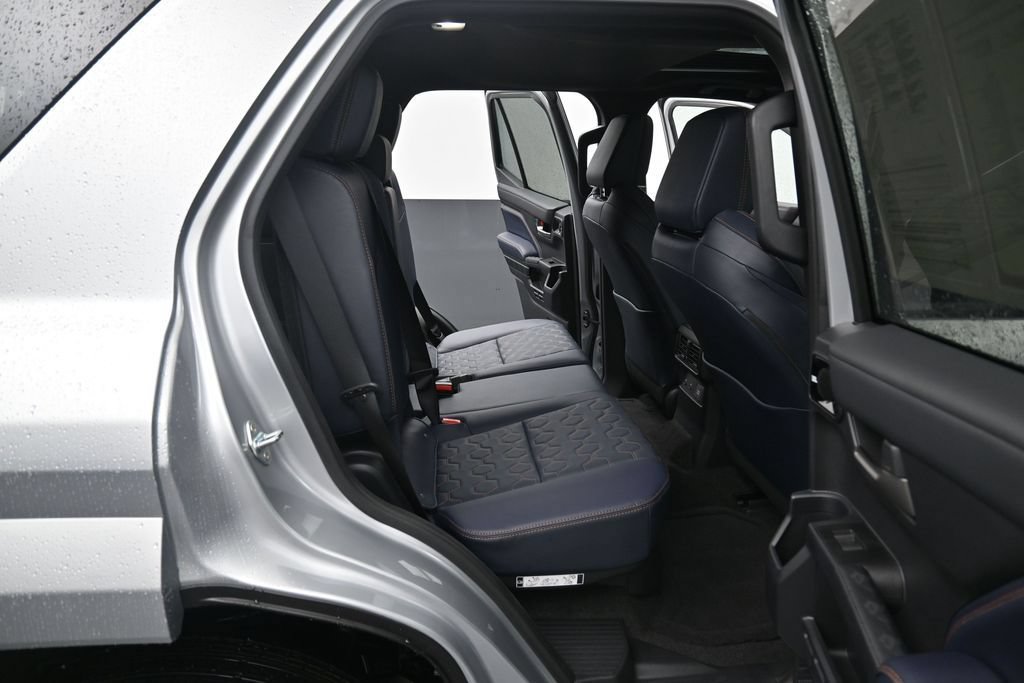 Used 2026 Toyota 4Runner Platinum AWD/4WD image 36
