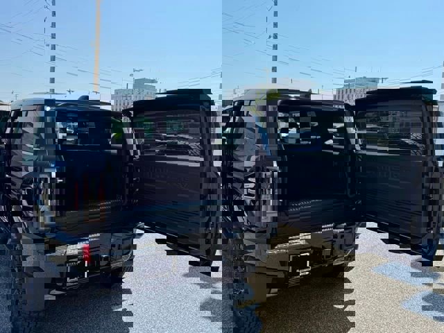 New 2025 GMC Hummer EV 2X w/ LPO, Illumination Package image 17