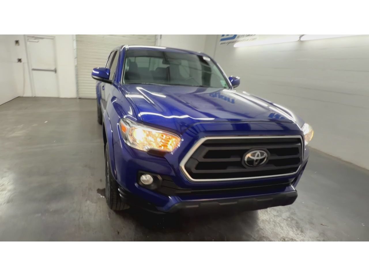 Used 2023 Toyota Tacoma SR5 RWD image 3