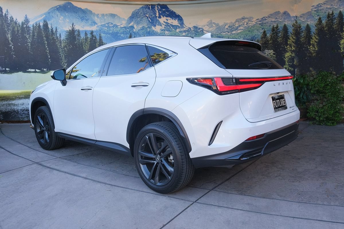 Used 2022 Lexus NX 450h+ AWD w/ Vision Package image 4