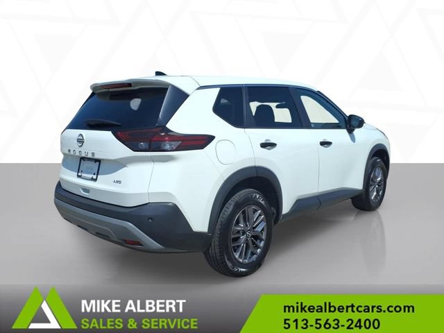 Used 2023 Nissan Rogue S AWD/4WD image 7