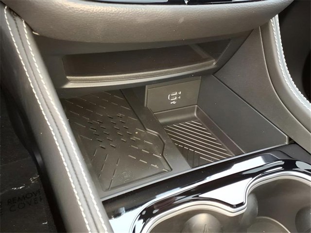 New 2026 Chrysler Pacifica Limited image 22