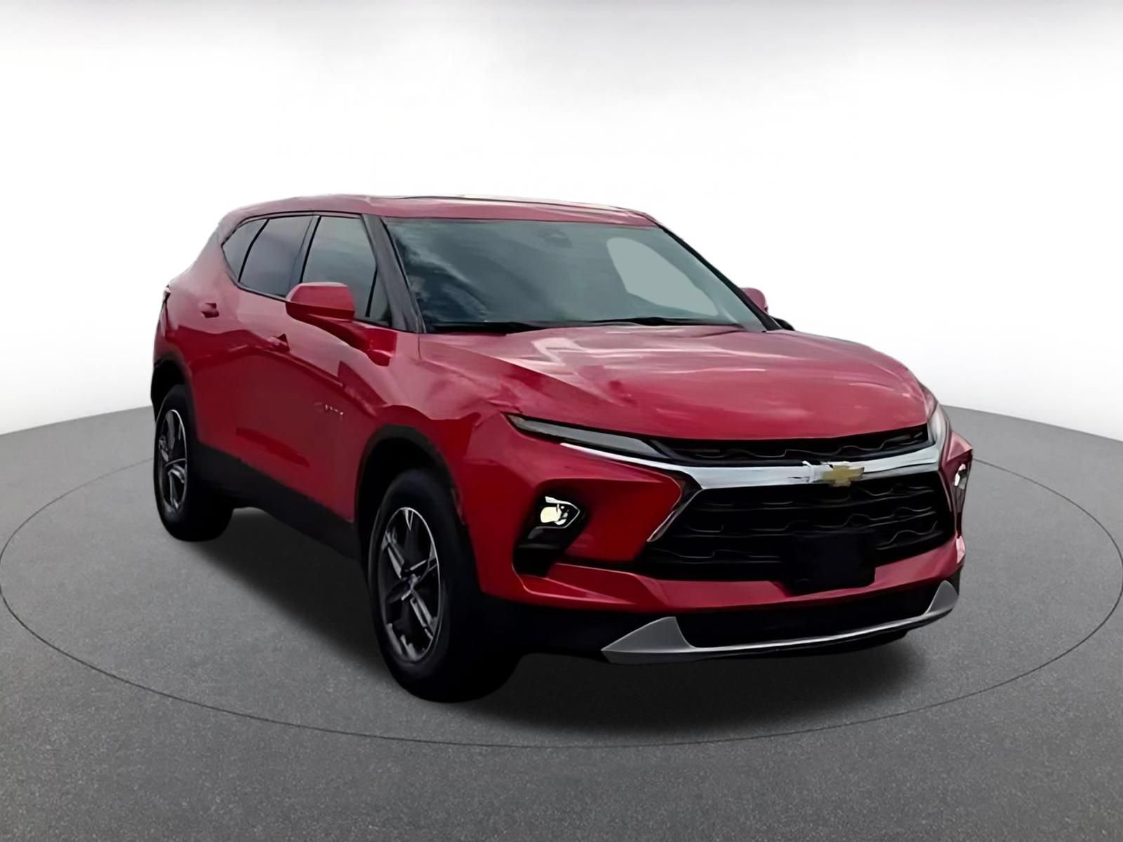 Used 2026 Chevrolet Blazer LT AWD/4WD image 3