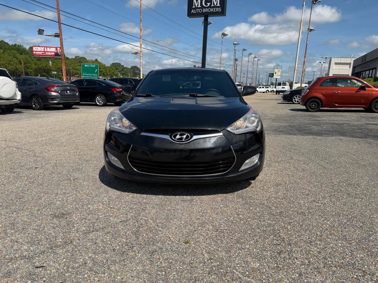 Used 2017 Hyundai Veloster Value Edition image 7