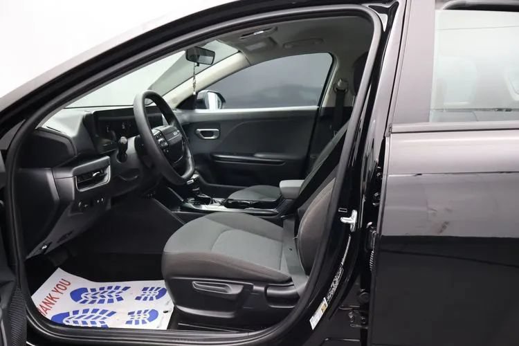 Used 2025 Kia K4 FWD image 14