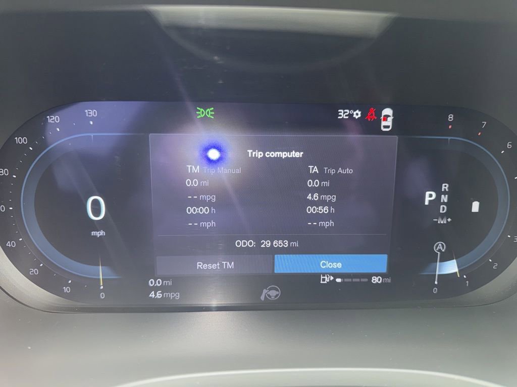 Certified 2023 Volvo XC60 B5 Plus w/ Climate Package image 21