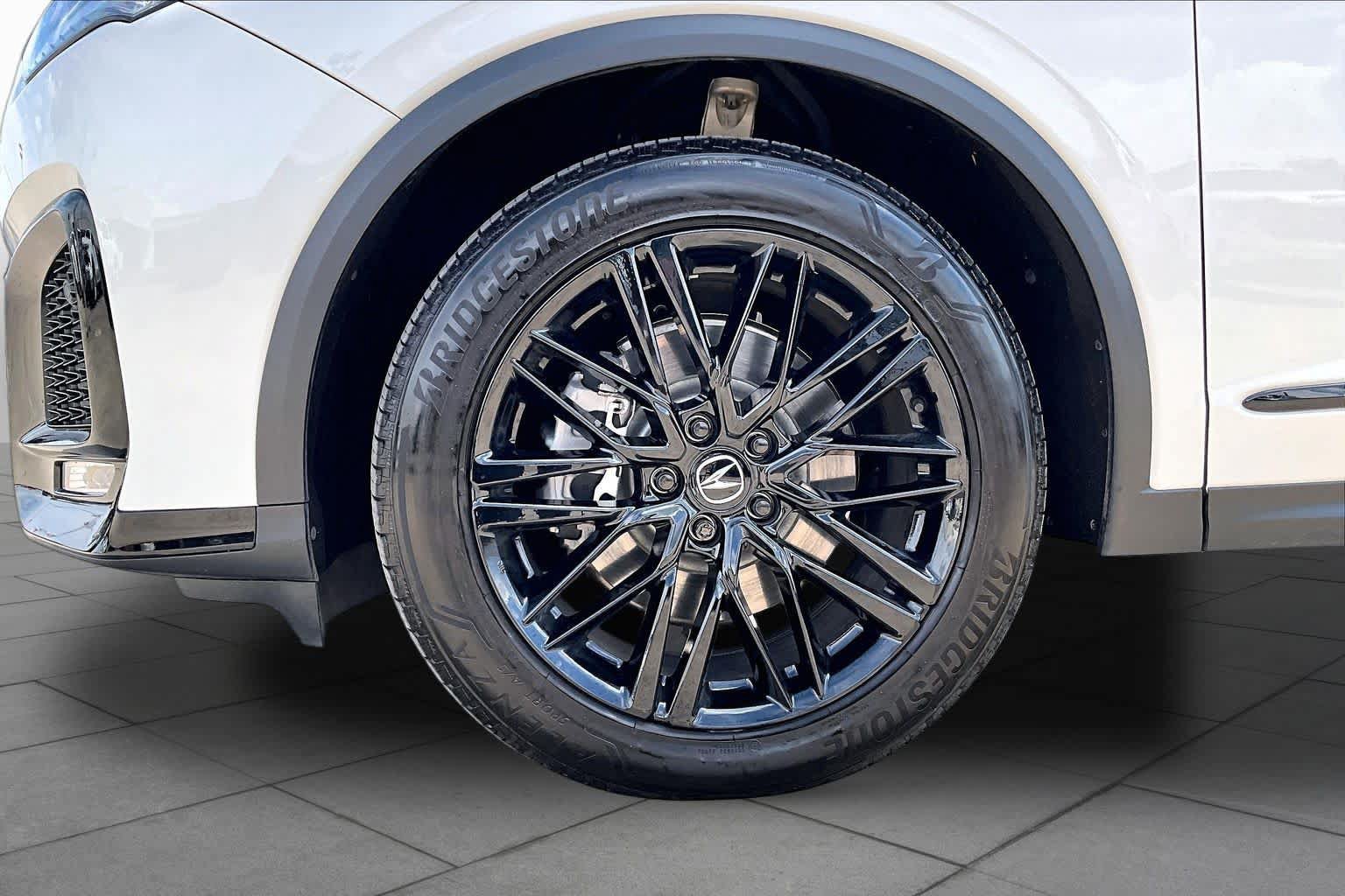 Used 2025 Acura MDX A-Spec w/ Advance Package AWD/4WD image 11