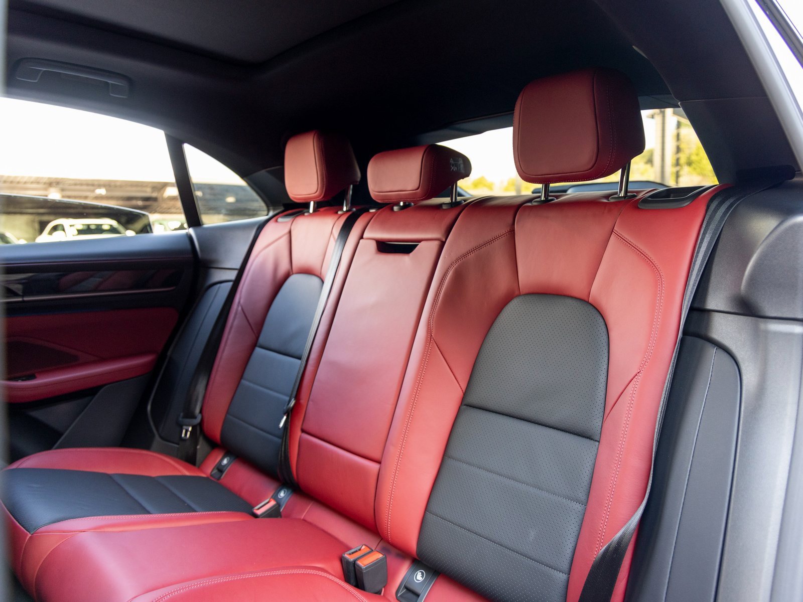 Certified 2024 Porsche Macan 4 Electric image 42