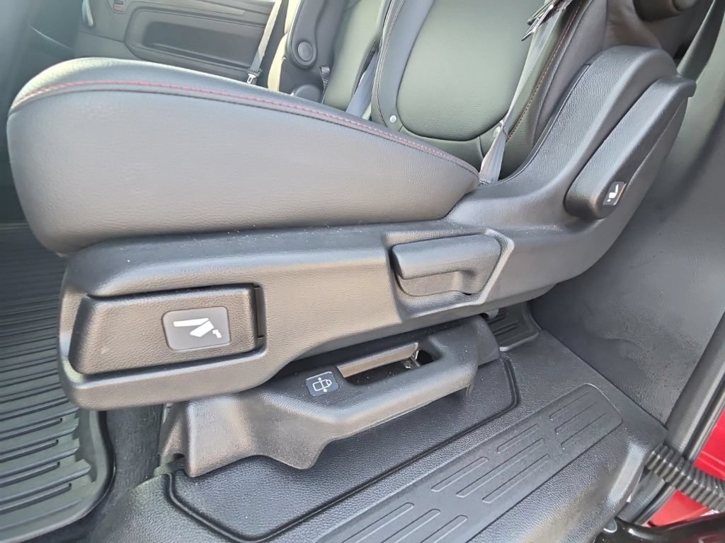 Used 2026 Honda Odyssey Sport-L image 16