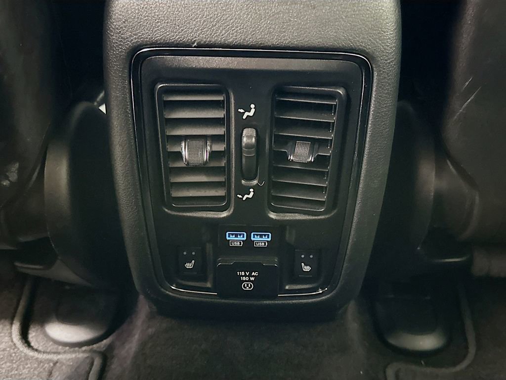Used 2018 Jeep Grand Cherokee Limited image 24