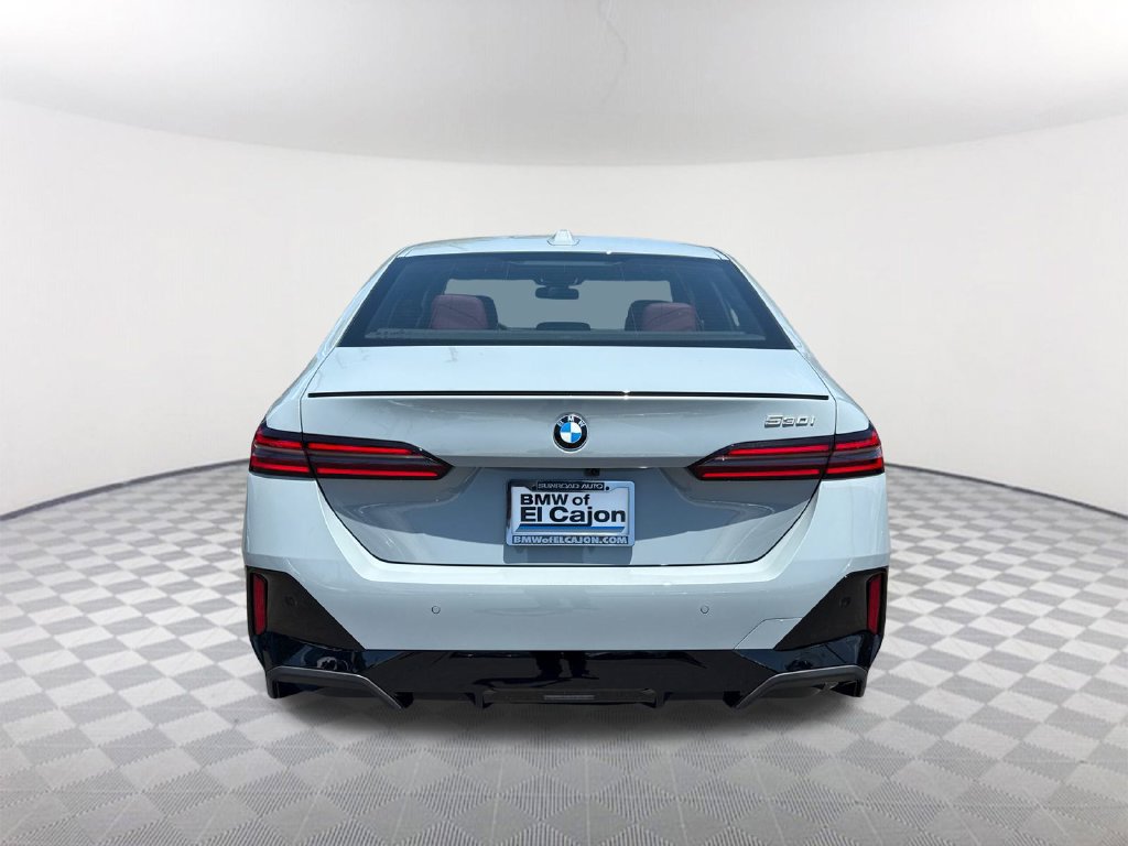New 2027 BMW 530i w/ M Sport Package RWD image 5
