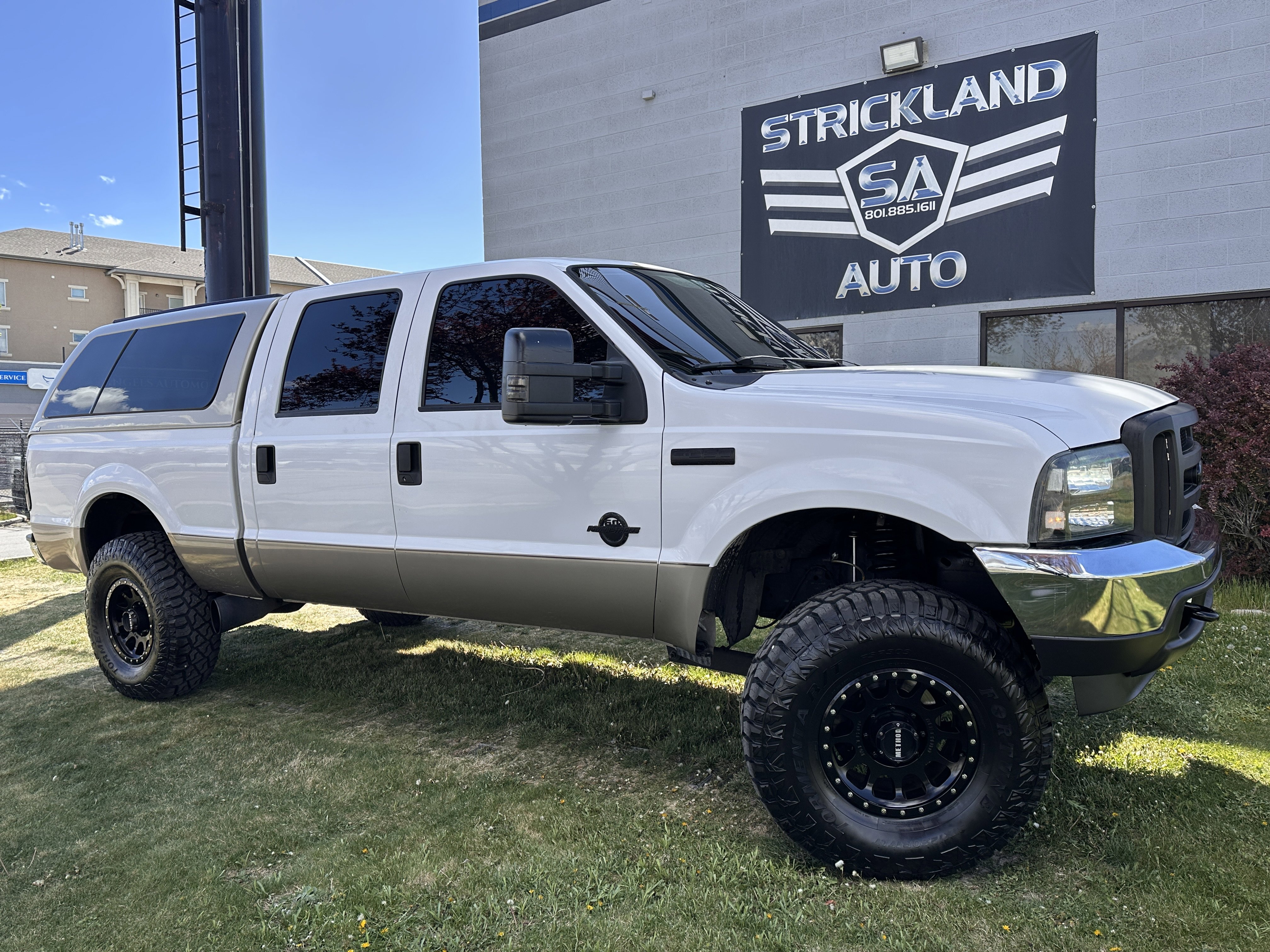 Used 2004 Ford F250 Lariat RWD image 1