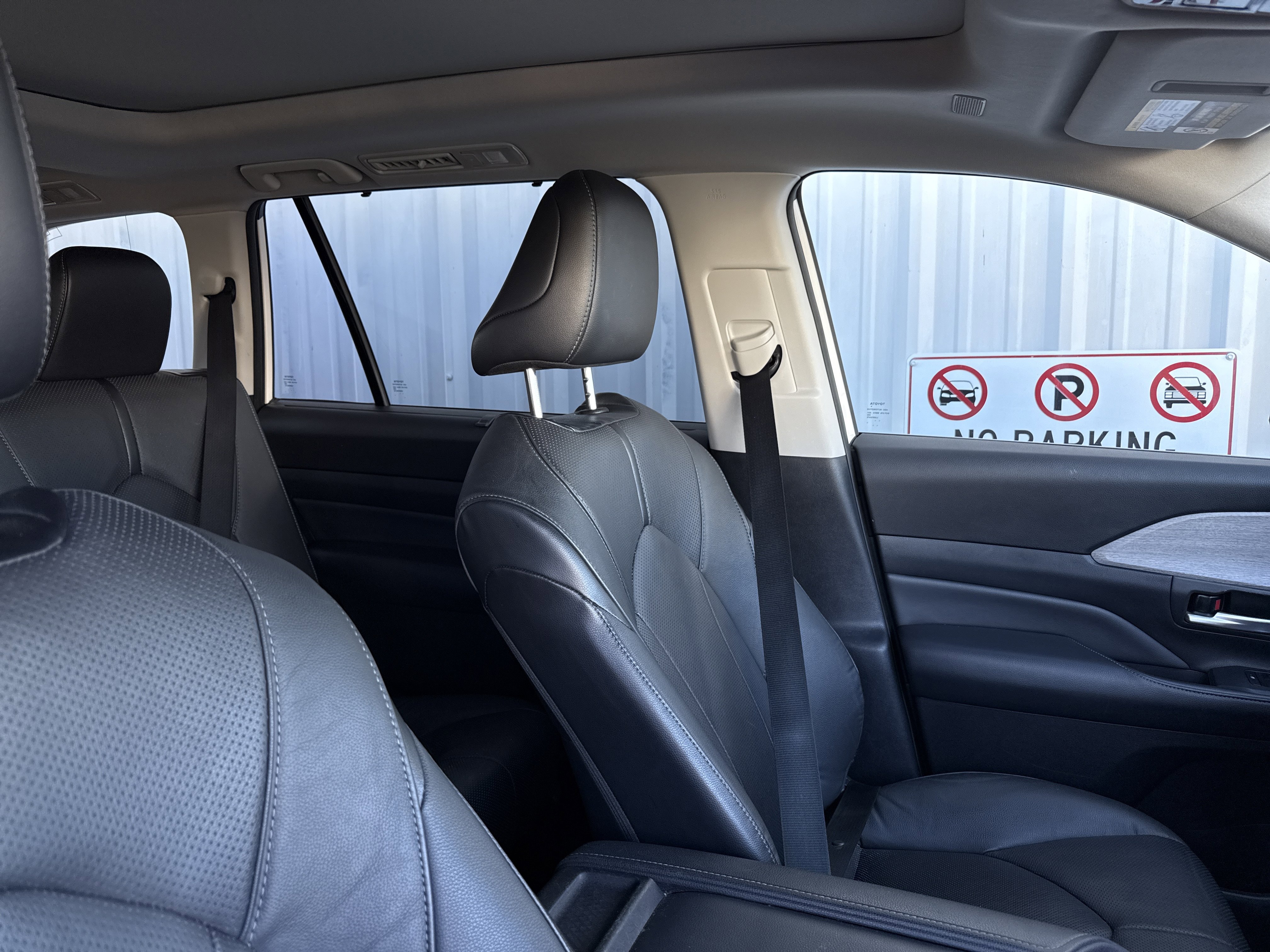 Used 2024 Toyota Grand Highlander Limited image 44