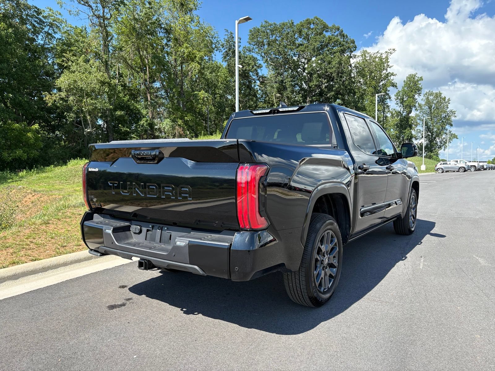 Used 2026 Toyota Tundra Platinum AWD/4WD image 9