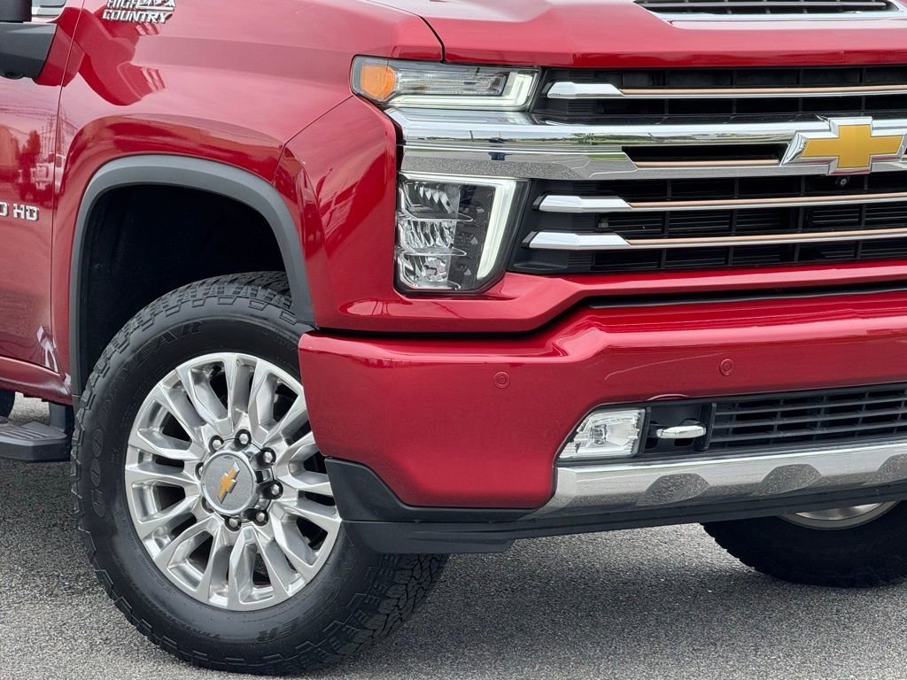 Used 2022 Chevrolet Silverado 2500 High Country w/ Safety Package II image 12