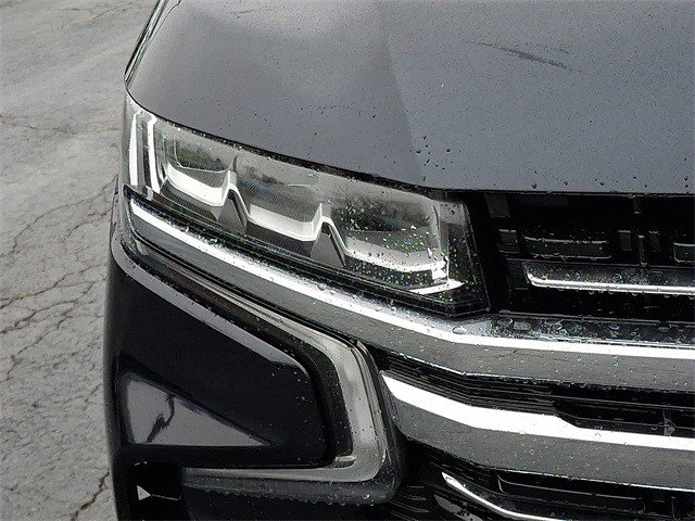 Certified 2023 Chevrolet Suburban LT image 8