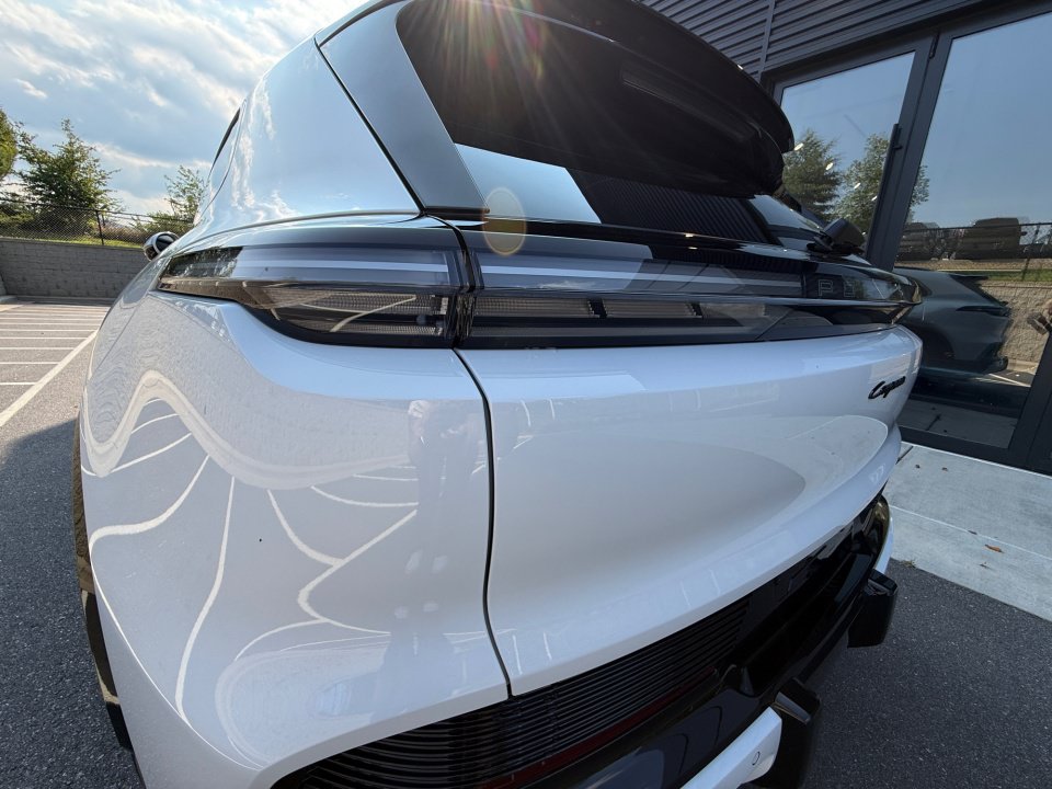 New 2026 Porsche Cayenne Electric AWD/4WD image 14