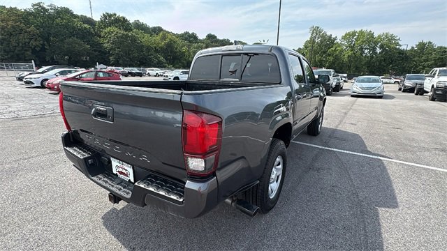 Used 2022 Toyota Tacoma SR image 6