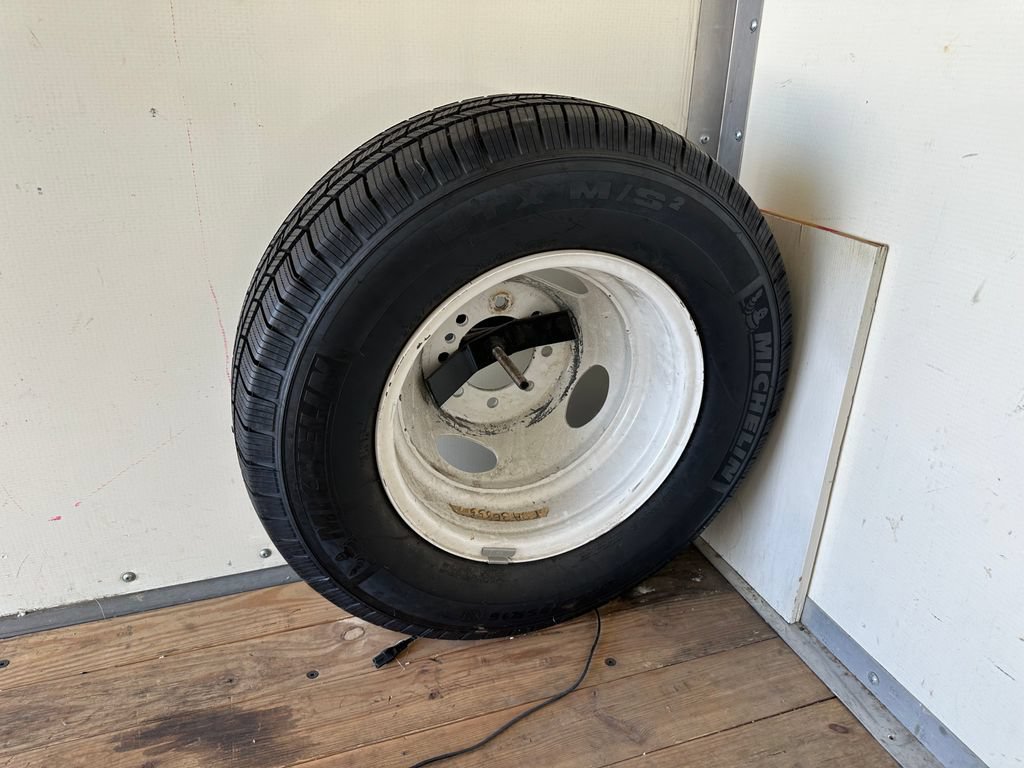 Used 2015 Ford E-450 and Econoline 450 Super Duty RWD image 14