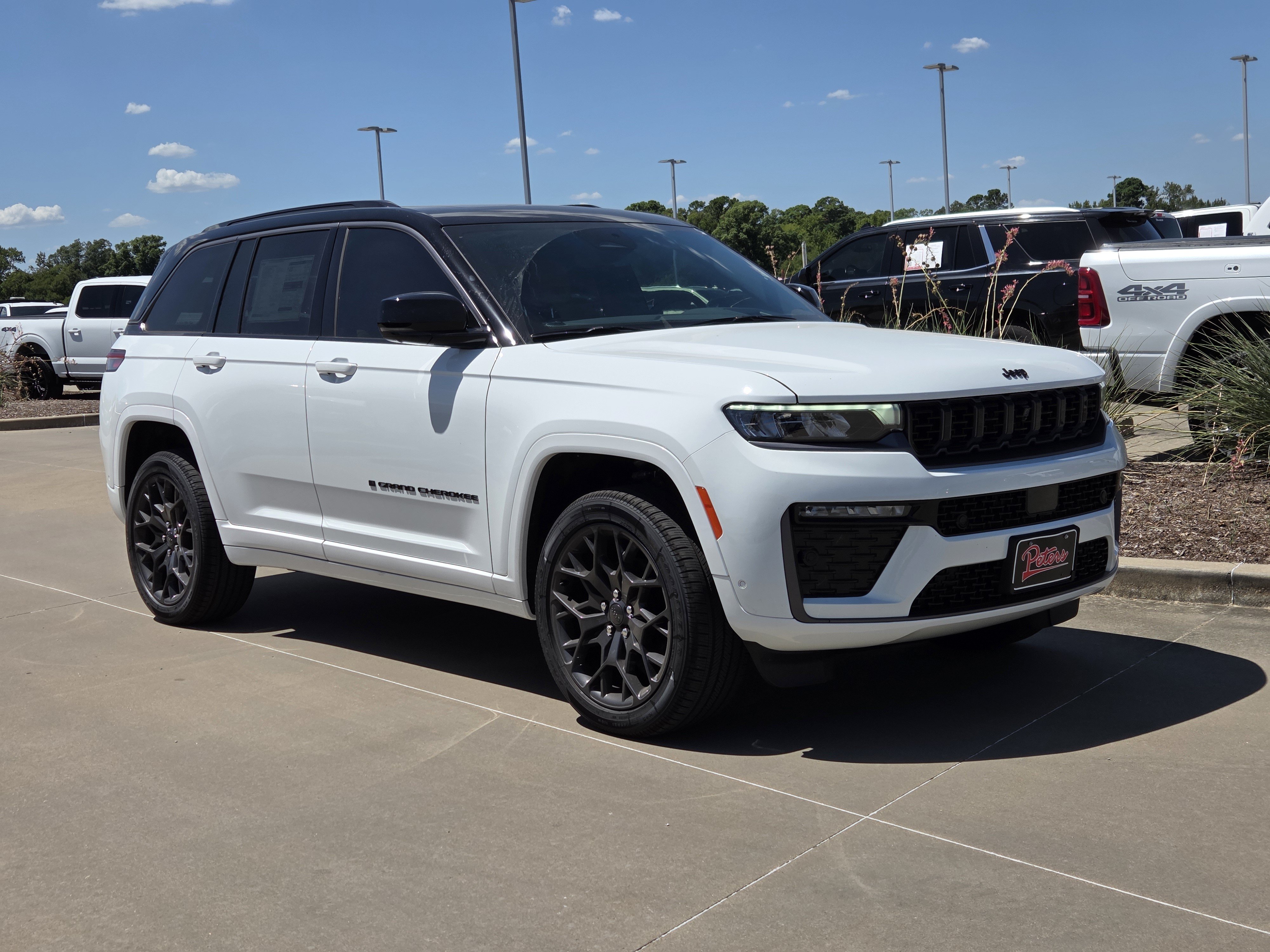 New 2026 Jeep Grand Cherokee Summit w/ Obsidian Package