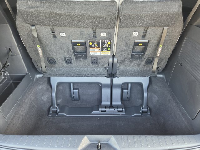Certified 2025 Toyota Sienna XLE FWD image 28