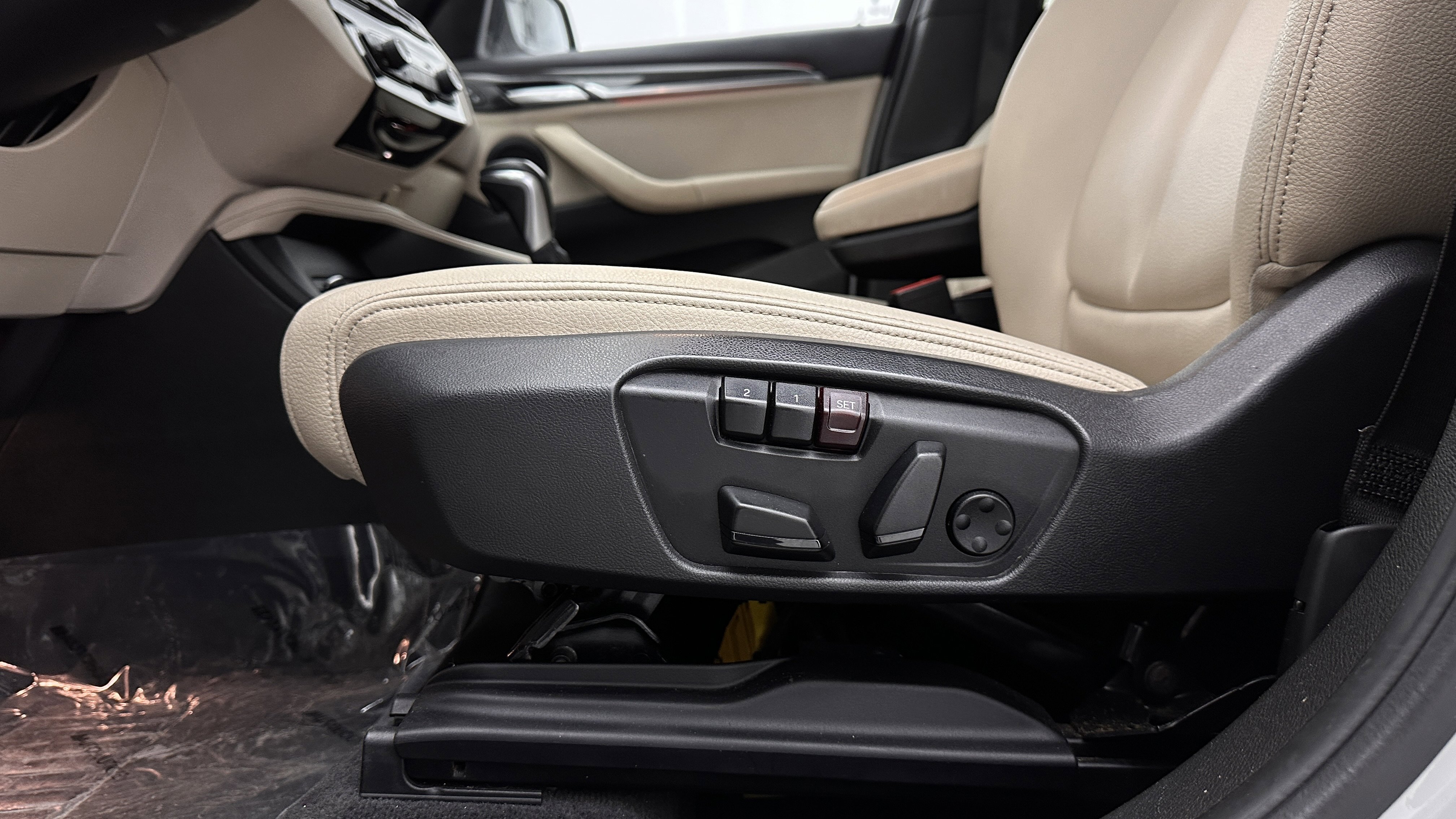 Used 2018 BMW X1 sDrive28i w/ Convenience Package FWD image 13