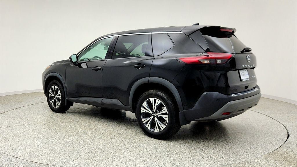 Used 2021 Nissan Rogue SV AWD/4WD image 7