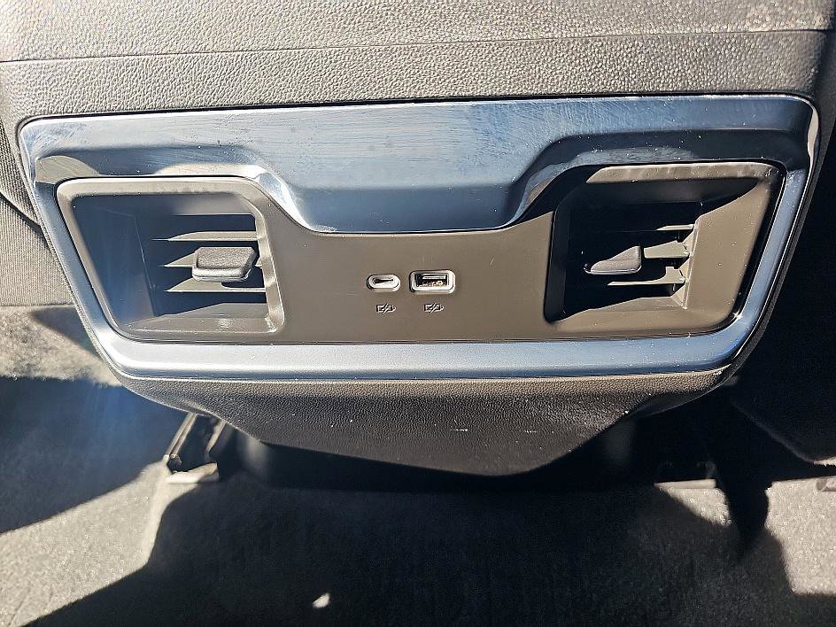 Used 2022 GMC Sierra 1500 Elevation w/ Preferred Package image 30