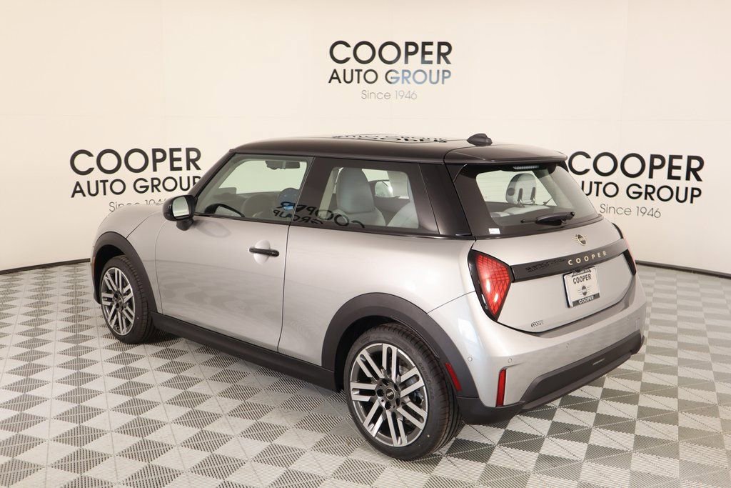 New 2025 MINI Cooper 2-Door Hardtop image 23