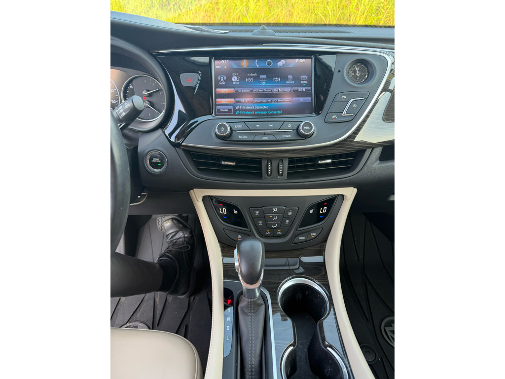 Used 2020 Buick Envision Premium AWD/4WD image 7