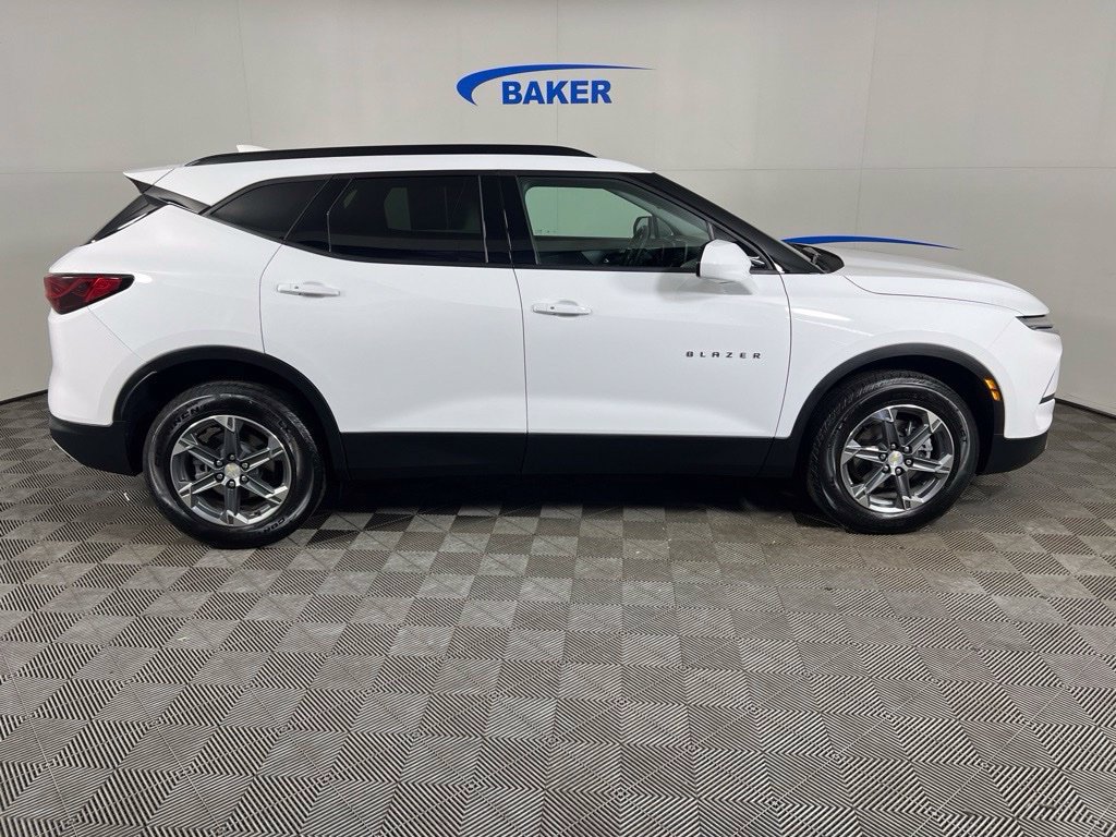 Certified 2024 Chevrolet Blazer LT w/ Convenience Package AWD/4WD image 37
