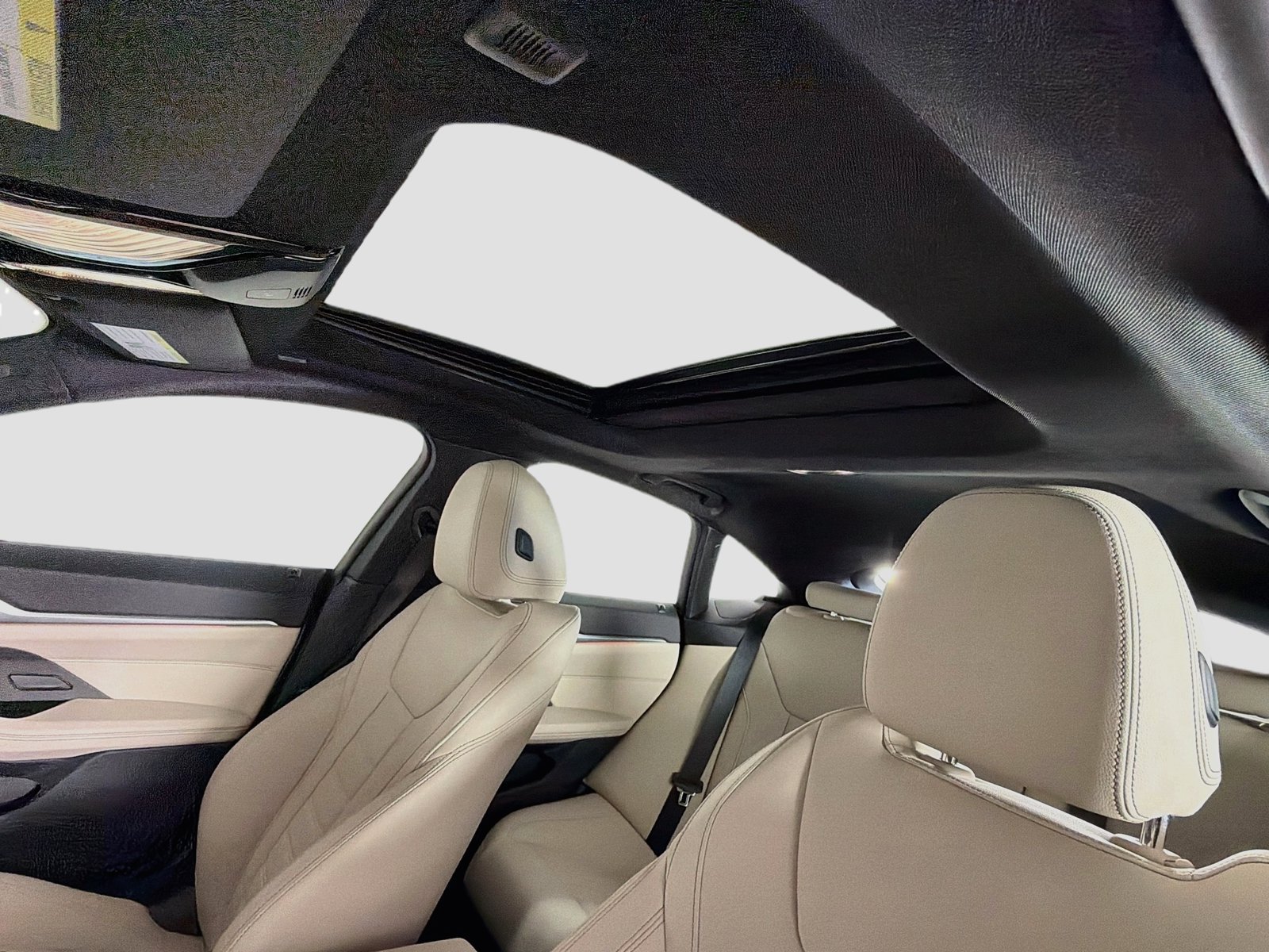 Used 2026 BMW M440i w/ Premium Package RWD image 23