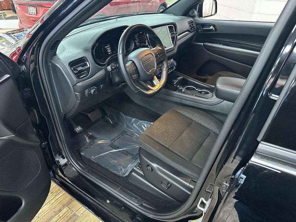Certified 2025 Dodge Durango GT image 9