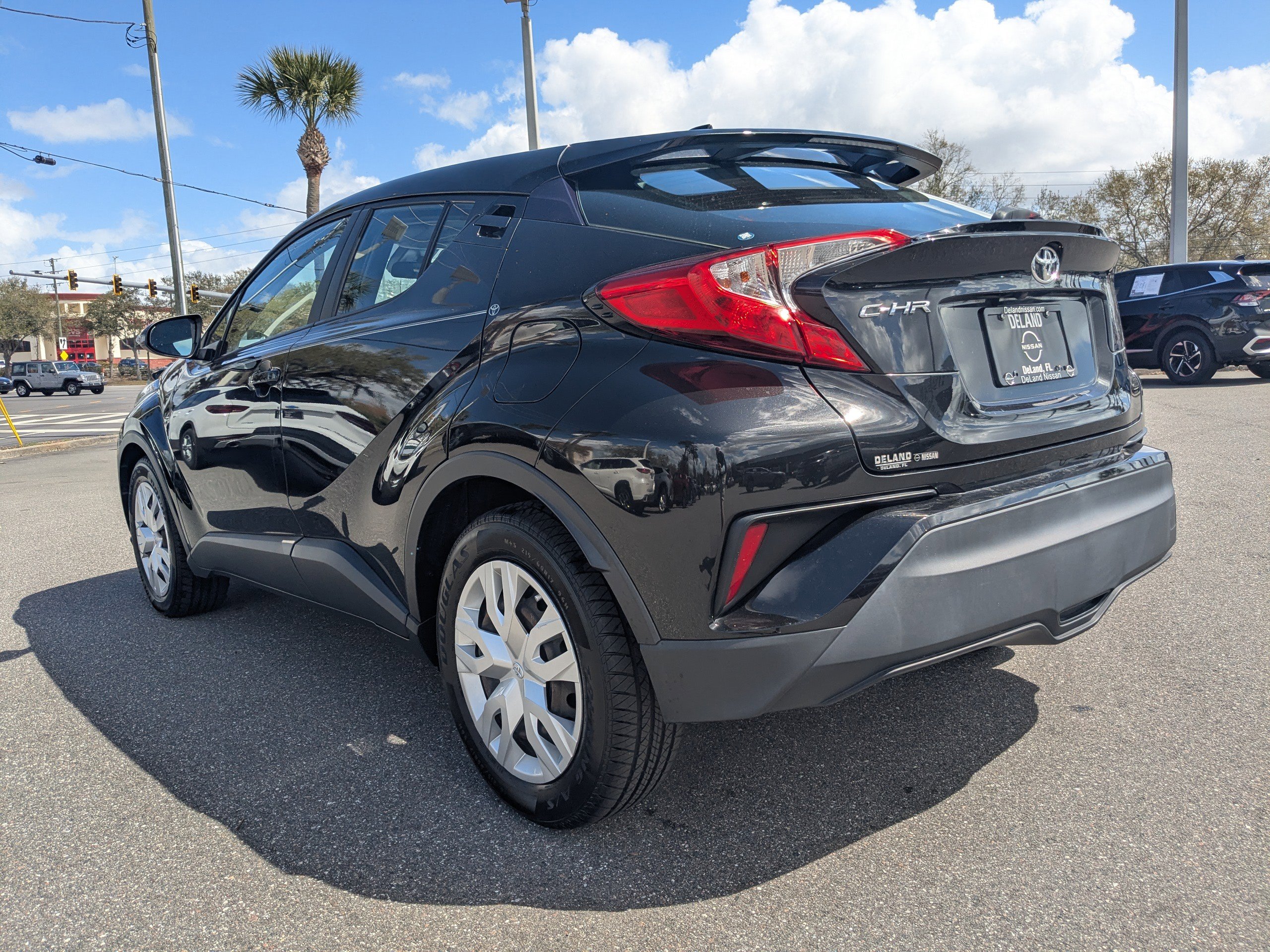 Used 2021 Toyota C-HR LE image 6