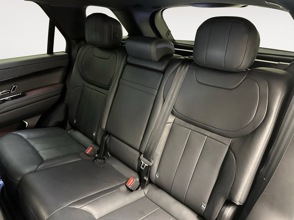 Used 2024 Land Rover Range Rover Sport Dynamic SE AWD/4WD image 14