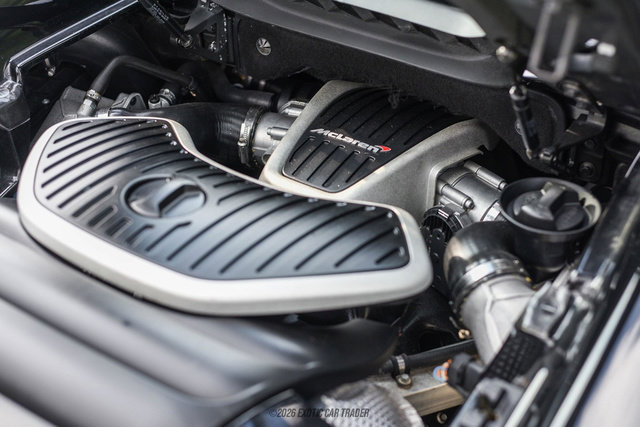 Used 2013 McLaren MP4-12C Spider image 25