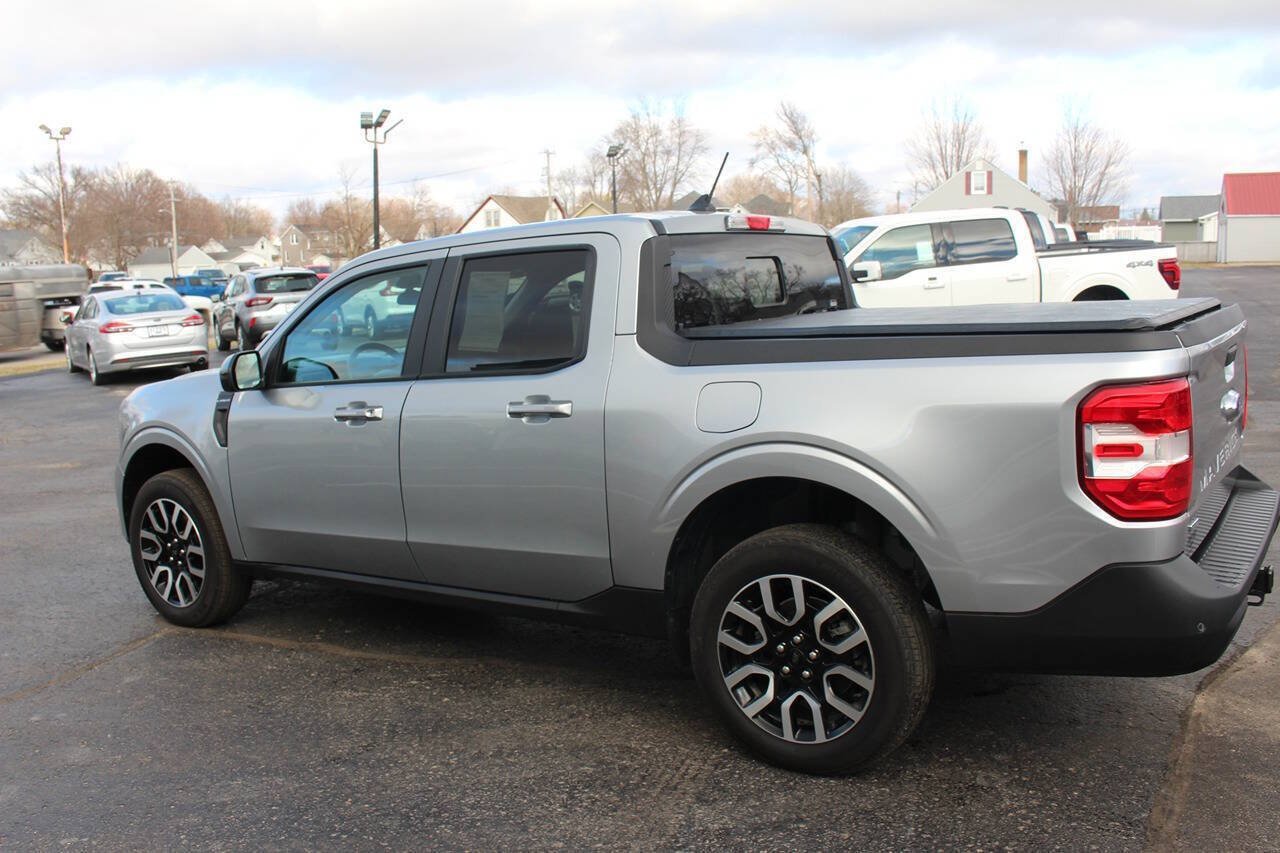 Used 2024 Ford Maverick Lariat image 2