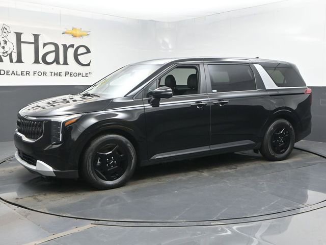 Used 2025 Kia Carnival FWD image 31