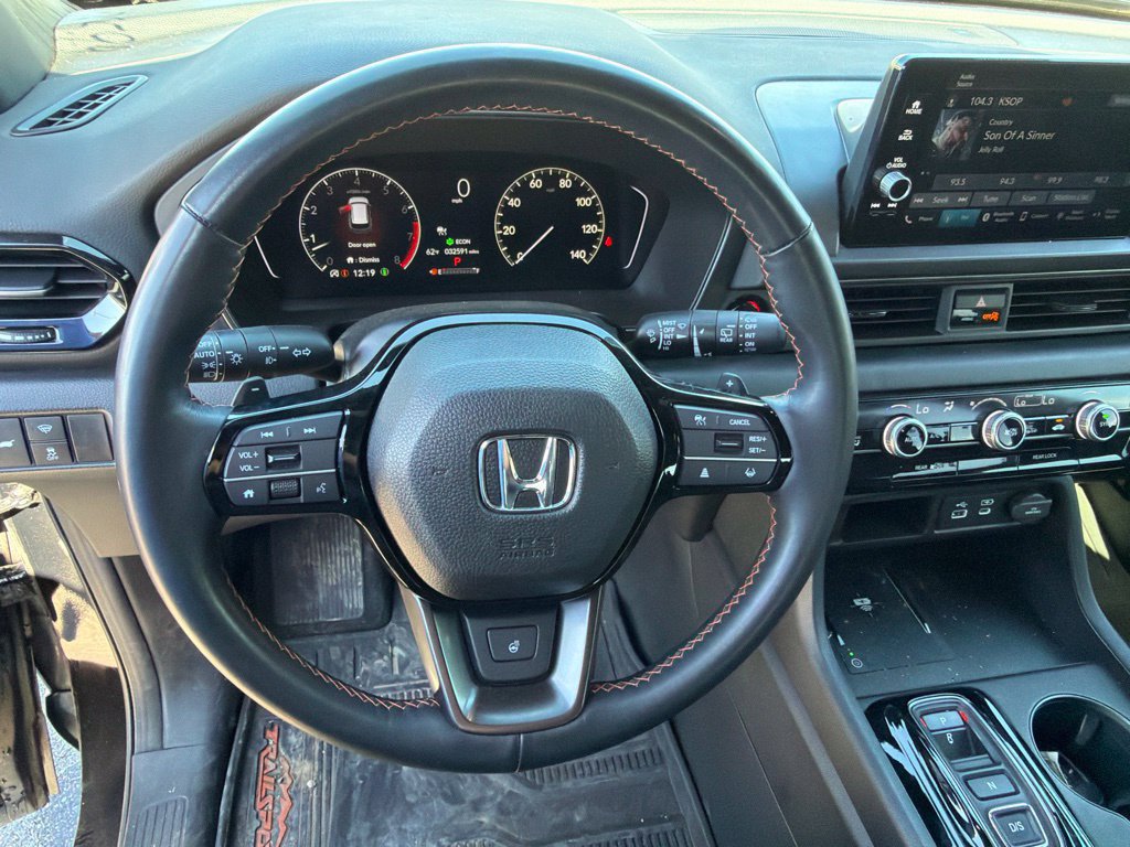 Used 2024 Honda Pilot TrailSport image 27