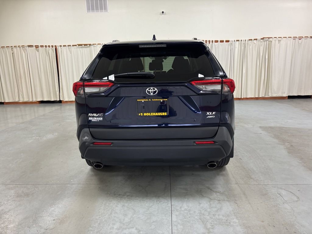Used 2023 Toyota RAV4 XLE Premium AWD/4WD image 7