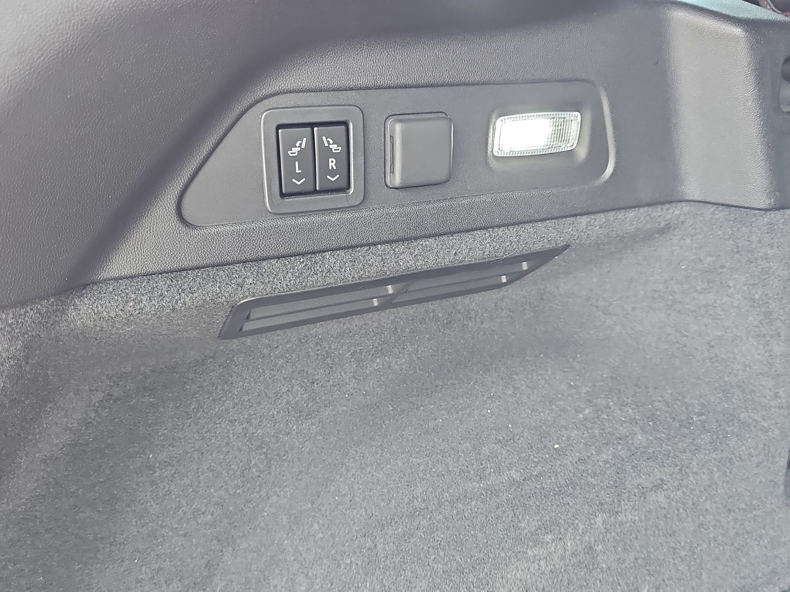 Used 2024 Acura ZDX A-Spec RWD image 14