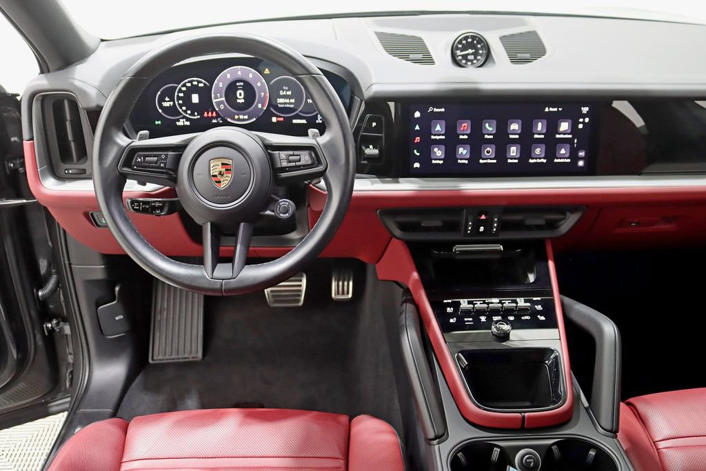 Used 2024 Porsche Cayenne S AWD/4WD image 13