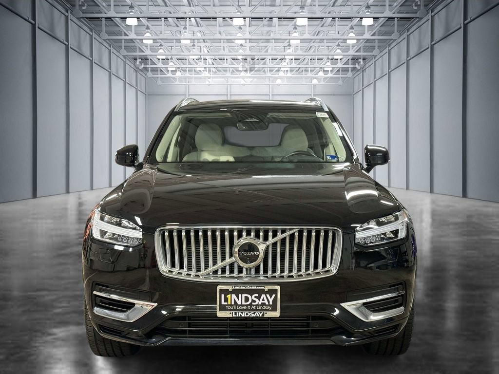 Used 2025 Volvo XC90 T8 Plus AWD/4WD image 8