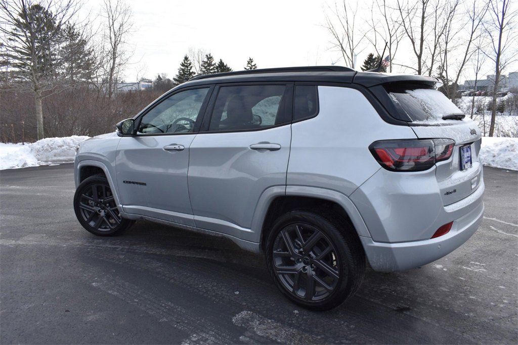 Used 2025 Jeep Compass Limited w/ High Altitude Package image 6