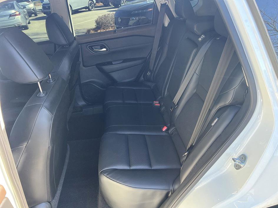 Certified 2023 Nissan Rogue SV w/ SV Premium B Package image 14