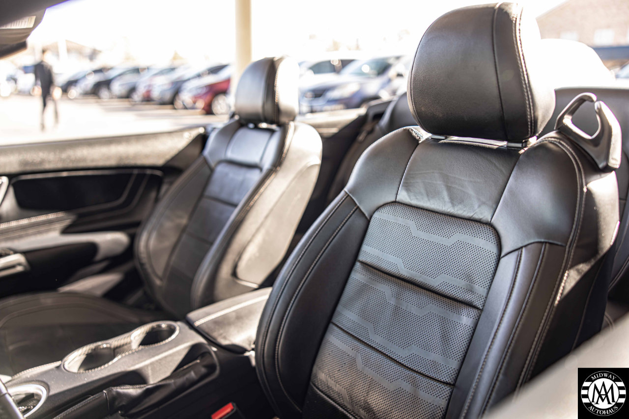 Used 2018 Ford Mustang Premium w/ Equipment Group 201A image 16