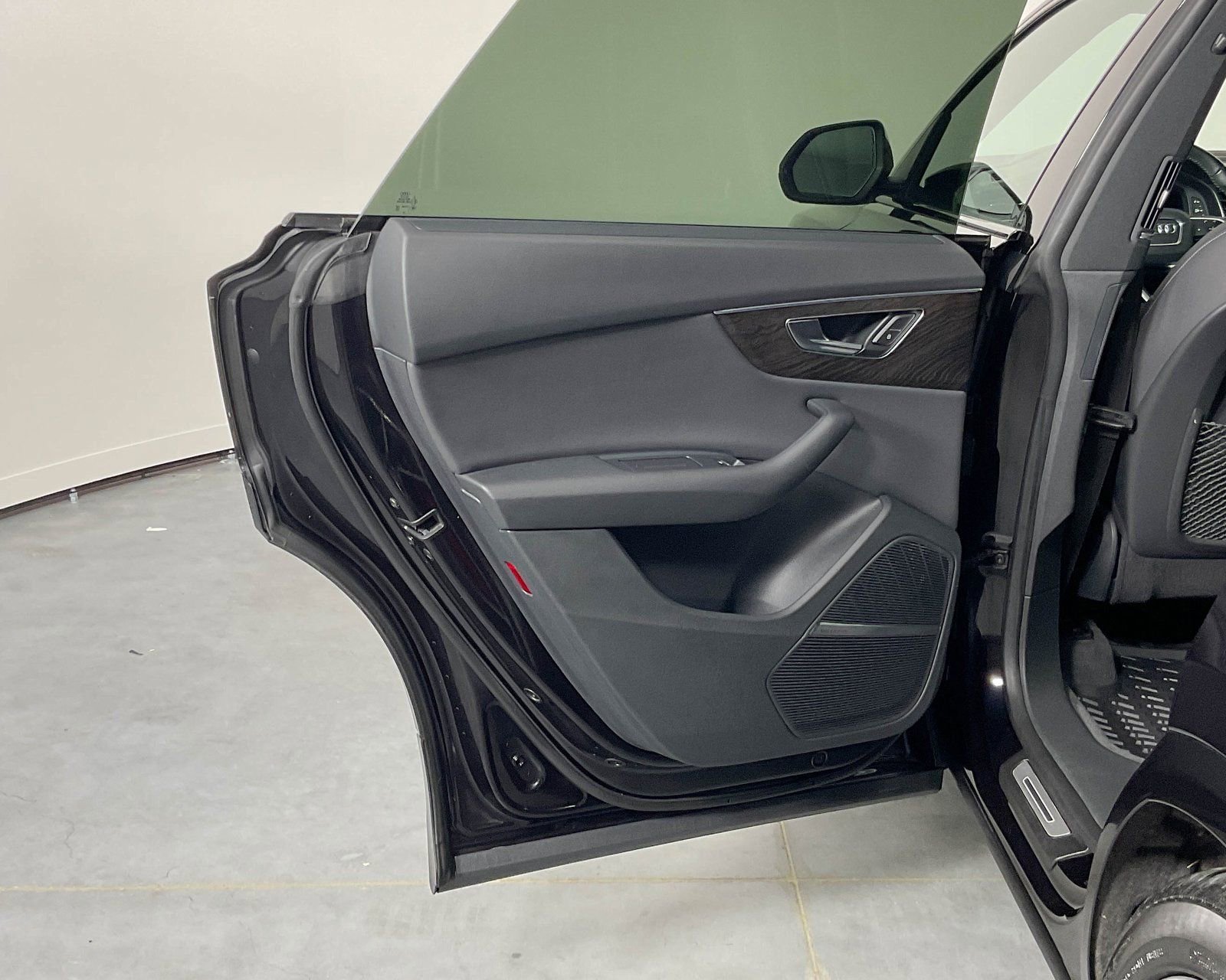 Used 2019 Audi Q8 Prestige image 20