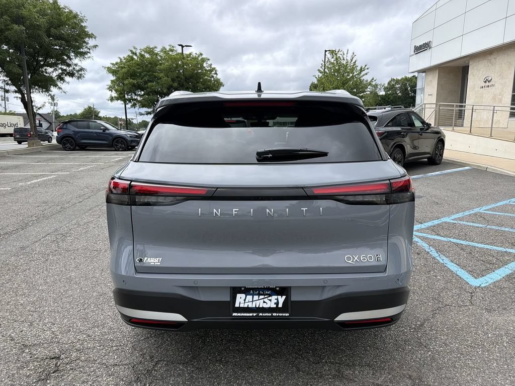 Certified 2026 INFINITI QX60 Luxe w/ Cargo Package AWD/4WD image 7