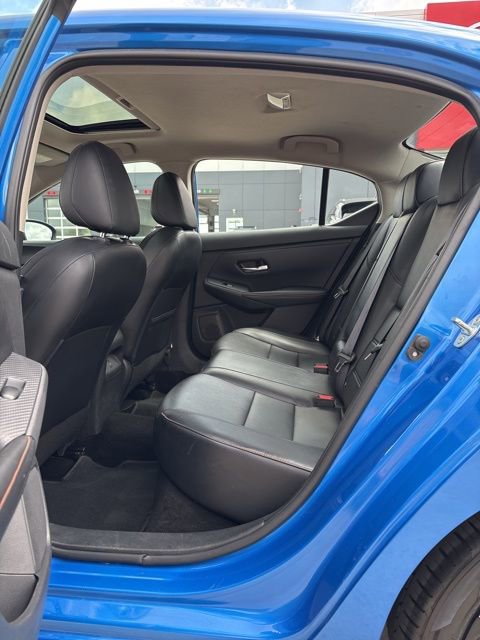 Used 2023 Nissan Sentra SR w/ SR Premium Package image 6