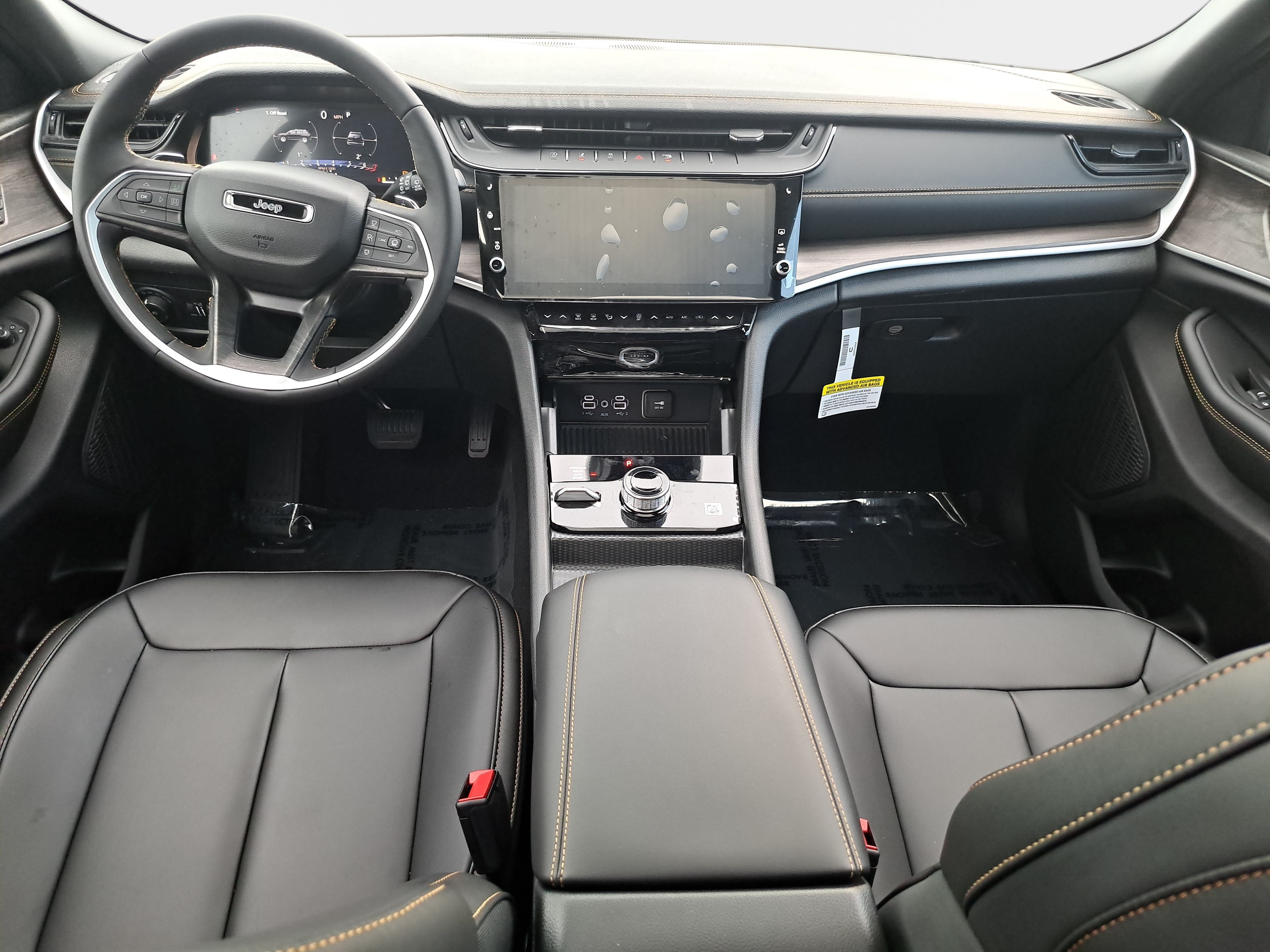 New 2026 Jeep Grand Cherokee Limited AWD/4WD image 9